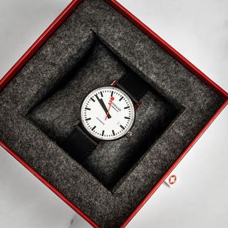 Evo2 Automatic - White Dial / Black Leather Strap / 40mm