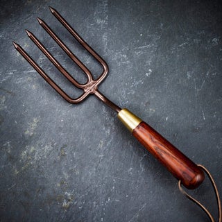 Burgon & Ball National Trust Round Tine Hand Fork