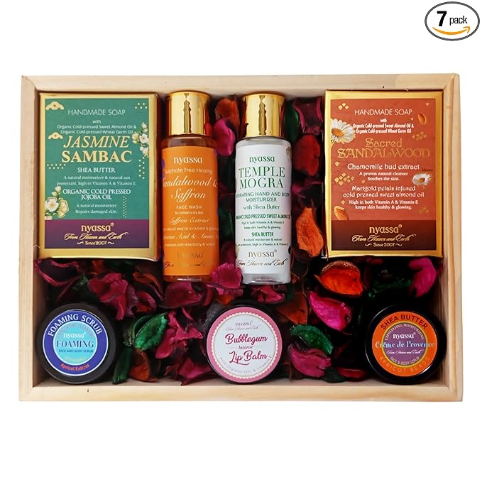 NYASSA Premium Bath and Body Treats Wooden Gift Set for Women & Men